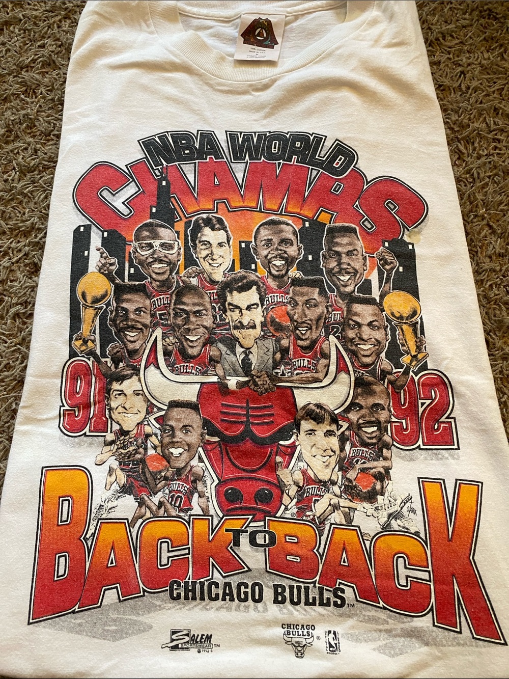 Chicago Bulls '92 White NBA World Champions Graphic Tee VTG/Med